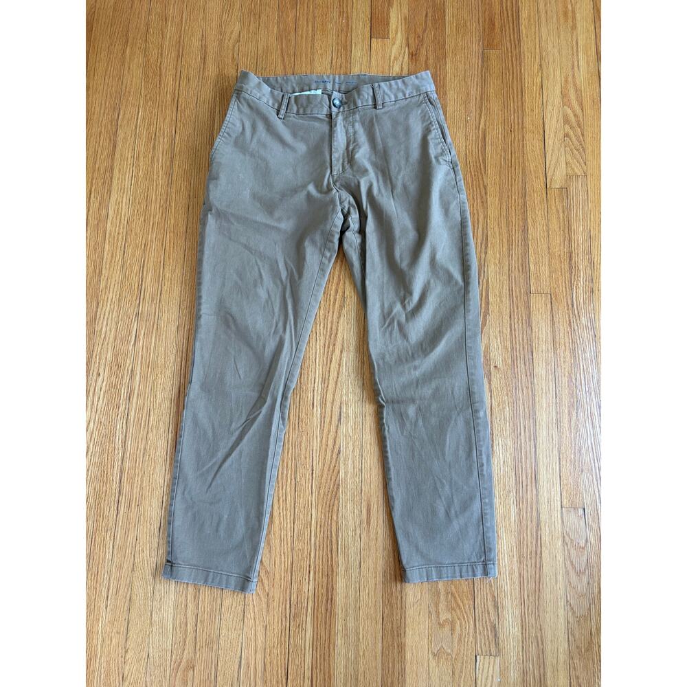 Old Navy Men's Athletic Khakis - 30x30